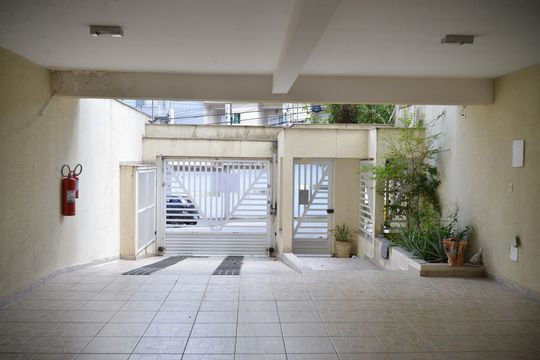 Garagem de apartamento à venda com 2 quartos, 76m² em Vila Valparaíso, Santo André