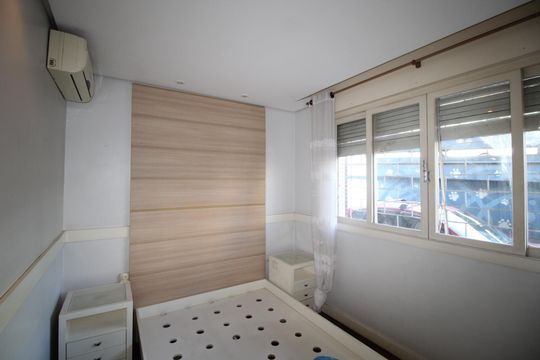 Quarto 1 de apartamento à venda com 1 quarto, 47m² em Santa Cecília, Porto Alegre
