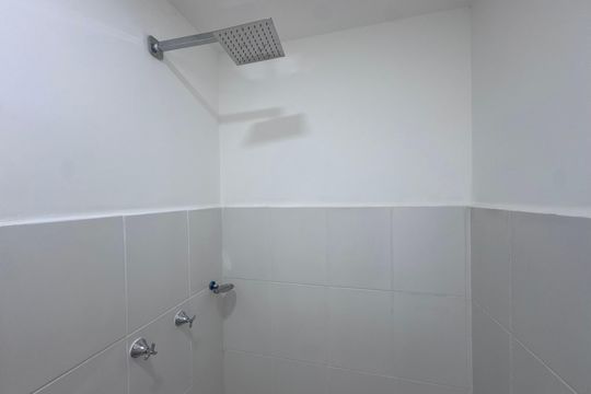 Banheiro Social de apartamento para alugar com 2 quartos, 48m² em Recreio dos Bandeirantes, Rio de Janeiro