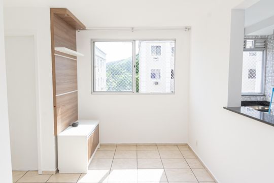 Apartamento para alugar com 2 quartos, 46m² em Campo Grande, Rio de Janeiro