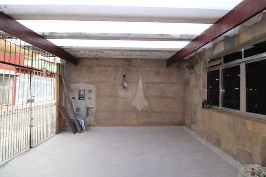 Garagem de casa para alugar com 2 quartos, 200m² em Conjunto Residencial Novo Pacaembu, São Paulo