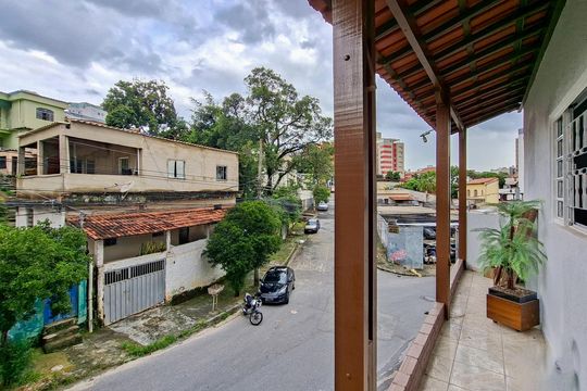 Casa para alugar com 2 quartos, 110m² em União, Belo Horizonte