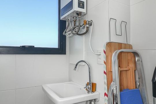 Área de Serviço de apartamento à venda com 1 quarto, 42m² em Jardim do Salso, Porto Alegre