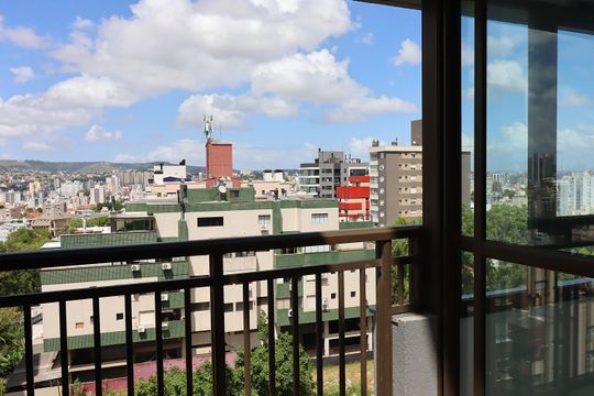Sacada da Sala de apartamento à venda com 2 quartos, 80m² em Santa Cecília, Porto Alegre