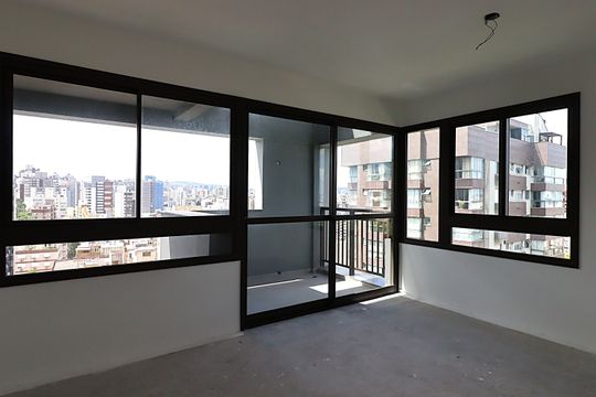 Sala de apartamento à venda com 2 quartos, 80m² em Santa Cecília, Porto Alegre