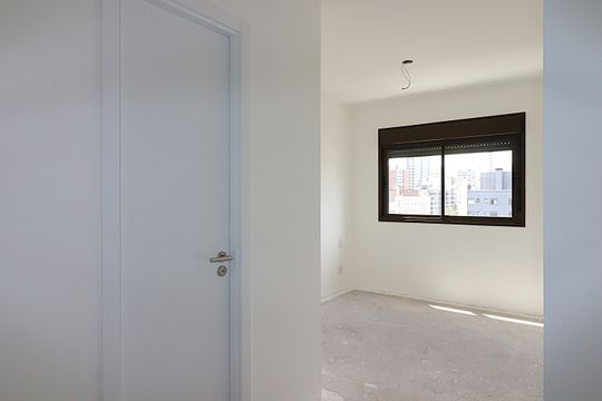 Suíte 1 de apartamento à venda com 2 quartos, 80m² em Santa Cecília, Porto Alegre