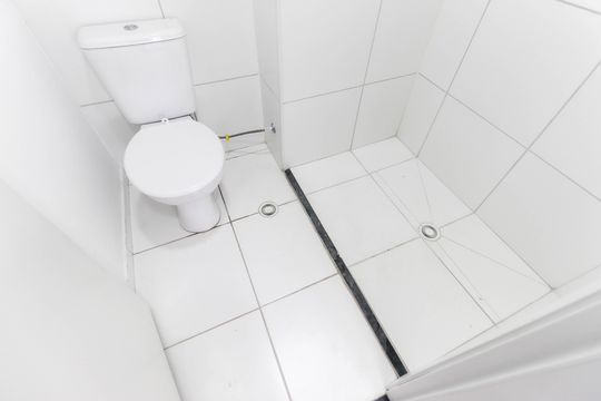 Banheiro de apartamento à venda com 2 quartos, 42m² em Cidade Nova São Miguel, São Paulo