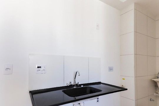 Cozinha de apartamento para alugar com 2 quartos, 35m² em Jaguaré, São Paulo