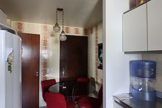 Cozinha de apartamento à venda com 2 quartos, 224m² em Rio Branco, Porto Alegre