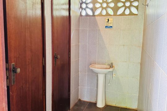 Área comum - Banheiros de casa para alugar com 6 quartos, 2400m² em Setor Habitacional Arniqueira, Brasília