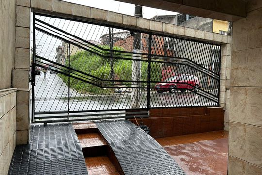 Garagem de casa à venda com 2 quartos, 181m² em Chácara Belenzinho, São Paulo