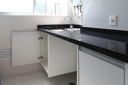 cozinha de apartamento para alugar com 2 quartos, 87m² em Jardim Caboré, São Paulo