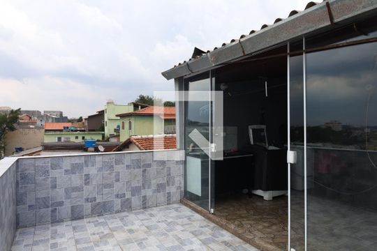 Área externa de casa à venda com 4 quartos, 350m² em Cidade Líder, São Paulo