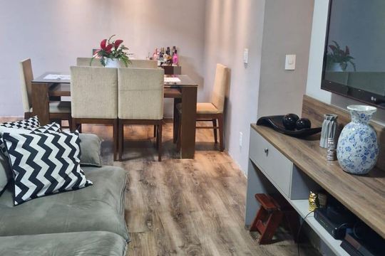 Apartamento para alugar com 3 quartos, 75m² em Jardim Tupanci, Barueri
