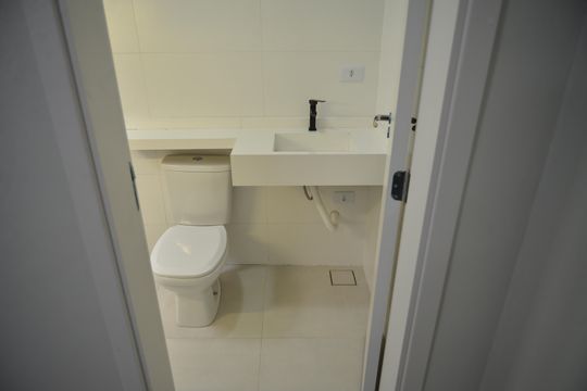 Banheiro da Suíte 2 de casa à venda com 3 quartos, 155m² em Vila Alzira, Santo André