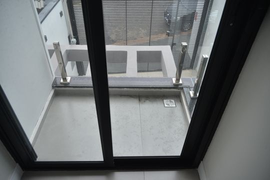 Sacada de casa à venda com 3 quartos, 155m² em Vila Alzira, Santo André