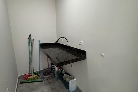 Área de Serviço de casa à venda com 3 quartos, 155m² em Vila Alzira, Santo André