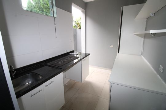 Área de Serviço de casa de condomínio para alugar com 4 quartos, 460m² em Urbanova, São José dos Campos