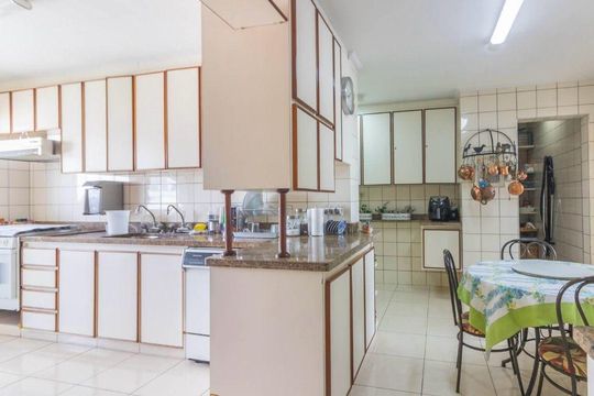 Cozinha de apartamento para alugar com 4 quartos, 370m² em Higienópolis, São Paulo