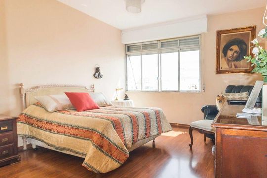 Quarto 3 de apartamento para alugar com 4 quartos, 370m² em Higienópolis, São Paulo