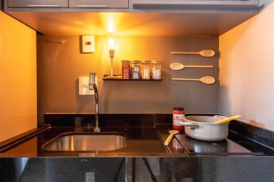 Cozinha de kitnet/studio à venda com 1 quarto, 18m² em Vila Mariana, São Paulo