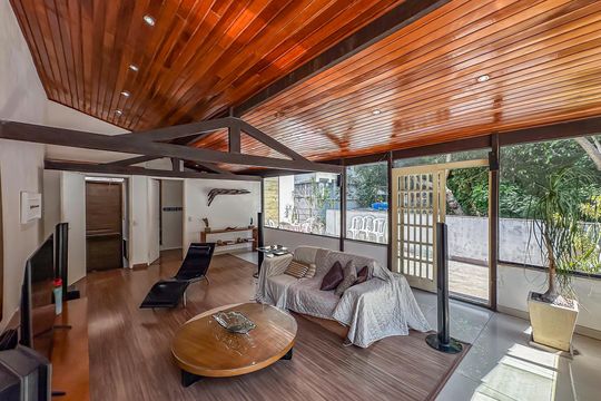 Casa à venda com 6 quartos, 260m² em Botafogo, Rio de Janeiro
