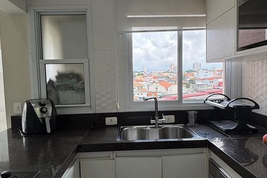 Cozinha de apartamento à venda com 3 quartos, 80m² em Vila Homero Thon, Santo André