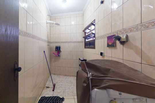 Banheiro de casa para alugar com 2 quartos, 120m² em Jardim Rodolfo Pirani, São Paulo