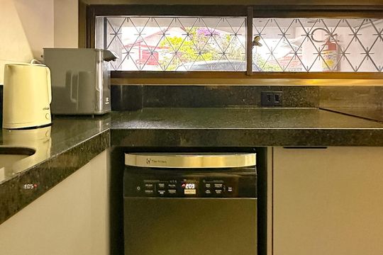 Cozinha de casa de condomínio para alugar com 3 quartos, 112m² em Canasvieiras, Florianópolis