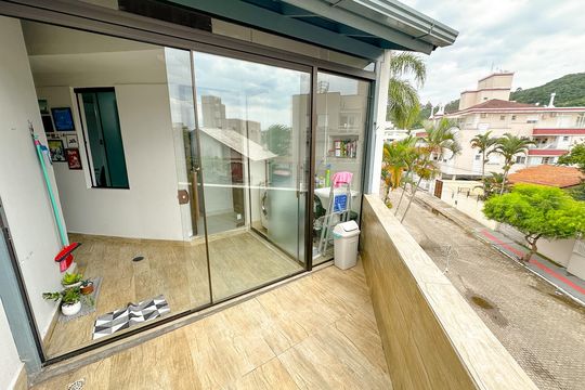 Varanda gourmet de casa de condomínio para alugar com 3 quartos, 112m² em Canasvieiras, Florianópolis