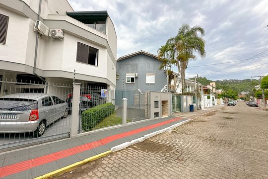 Vista da Rua de casa de condomínio para alugar com 3 quartos, 112m² em Canasvieiras, Florianópolis