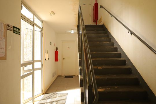 Área comum - Saguão do prédio de apartamento para alugar com 2 quartos, 39m² em Vila Popular, São Paulo