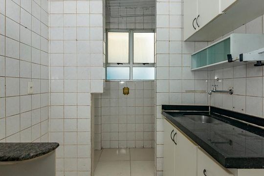 Cozinha de apartamento à venda com 2 quartos, 47m² em Nova Granada, Belo Horizonte