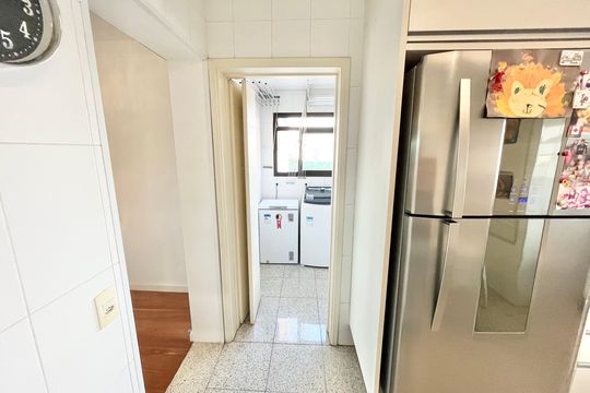 Cozinha de apartamento à venda com 4 quartos, 150m² em Vila Pauliceia, São Paulo