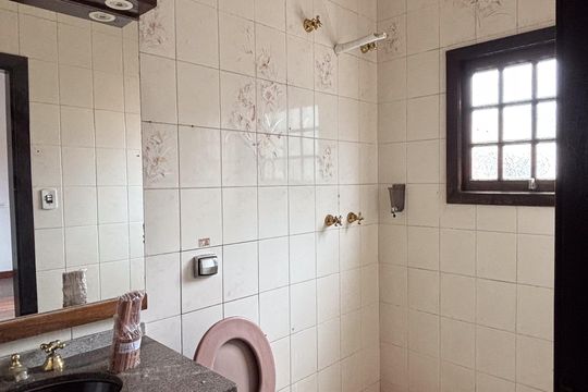 Banheiro da Suíte 2 de casa para alugar com 5 quartos, 450m² em Centro, Jacareí