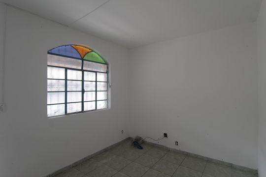 Sala de casa de condomínio à venda com 2 quartos, 65m² em Santa Monica, Belo Horizonte