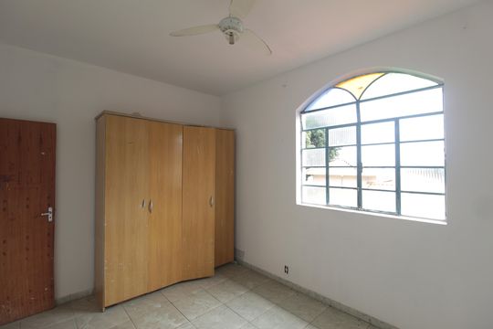 Quarto de casa de condomínio à venda com 2 quartos, 65m² em Santa Monica, Belo Horizonte