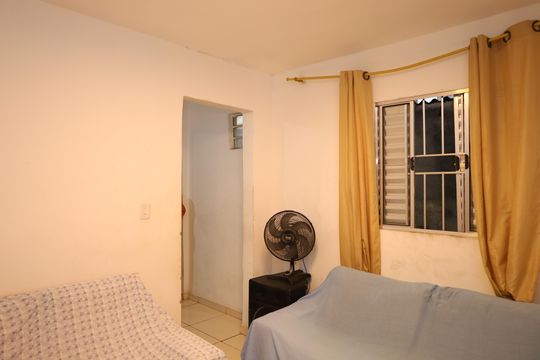 Casa à venda com 2 quartos, 276m² em Jardim Lajeado, São Paulo