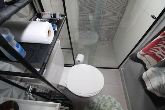 Banheiro de apartamento à venda com 1 quarto, 36m² em Vila Aurora (zona Norte), São Paulo