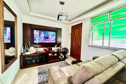 Sala de casa de condomínio à venda com 2 quartos, 55m² em Taquara, Rio de Janeiro