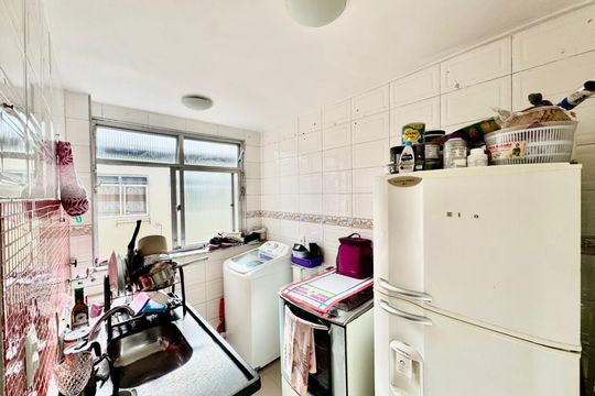 Cozinha de casa de condomínio à venda com 2 quartos, 55m² em Taquara, Rio de Janeiro