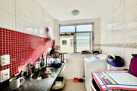 Cozinha de casa de condomínio à venda com 2 quartos, 55m² em Taquara, Rio de Janeiro