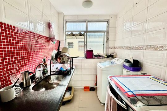 Cozinha de casa de condomínio à venda com 2 quartos, 55m² em Taquara, Rio de Janeiro