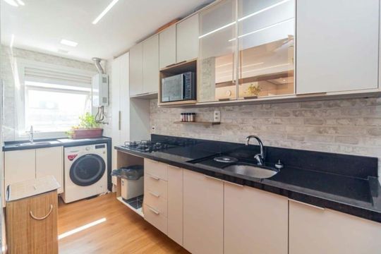 Cozinha de apartamento para alugar com 2 quartos, 60m² em Jardim do Salso, Porto Alegre