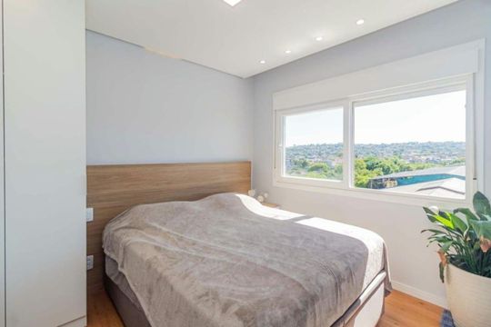 Quarto 1 de apartamento para alugar com 2 quartos, 60m² em Jardim do Salso, Porto Alegre