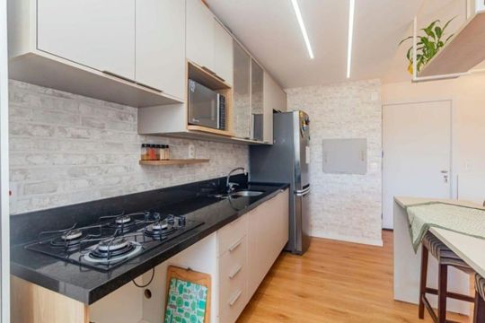 Cozinha de apartamento para alugar com 2 quartos, 60m² em Jardim do Salso, Porto Alegre