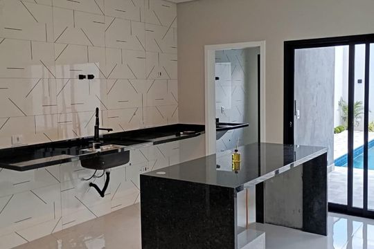 Cozinha de casa de condomínio à venda com 3 quartos, 150m² em Alphaville, Santana de Parnaíba