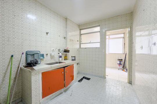Cozinha de apartamento para alugar com 3 quartos, 120m² em Cerqueira César, São Paulo