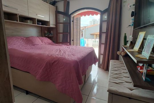 Quarto de casa à venda com 2 quartos, 89m² em Jardim Monte Alegre, Taboão da Serra