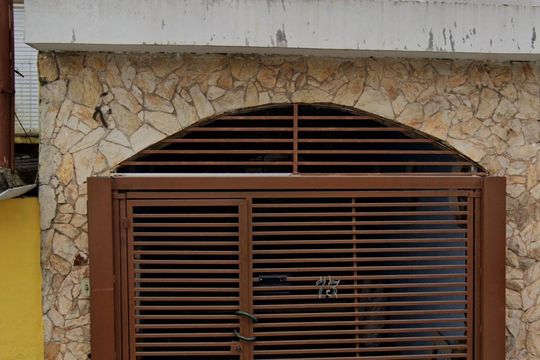 Fachada de casa à venda com 2 quartos, 89m² em Jardim Monte Alegre, Taboão da Serra